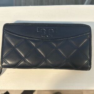 Tory Burch Savannah Quilted wallet in Navy